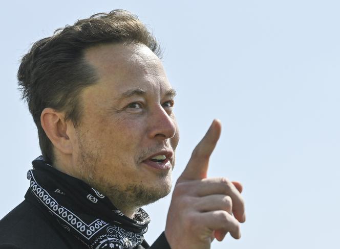 Elon Musk sprzedał akcje Tesli za ponad 5 mld dolarów