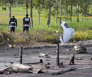 Samolot spadł na autostradę! 10 ofiar śmiertelnych. WIDEO