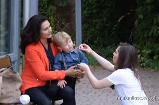 M jak miłość. Ania (Maria Pawłowska), Szymek (Staś Szczypiński), Aleksandra (Małgorzata Pieczyńska)