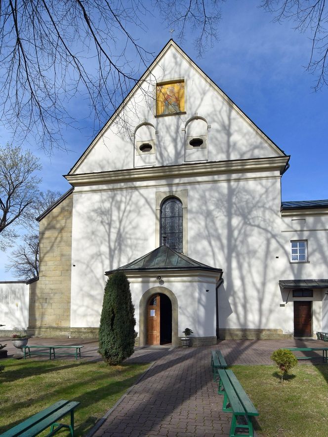 To jedno z najmniejszych miast w Małopolsce. Jedna decyzja papieża sprawiła, że stało się sławne
