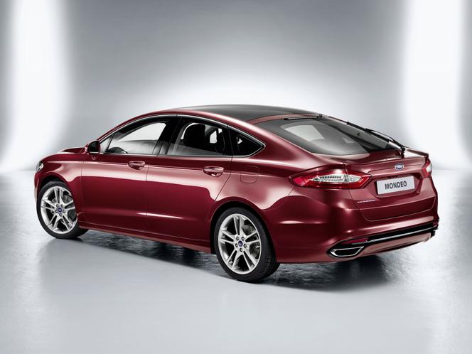 Ford Mondeo Sedan 2015
