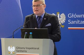Jeden chory zakaża 15-17 osób. Powikłaniem może być nawet udar. Eksperci o krztuścu u dorosłych