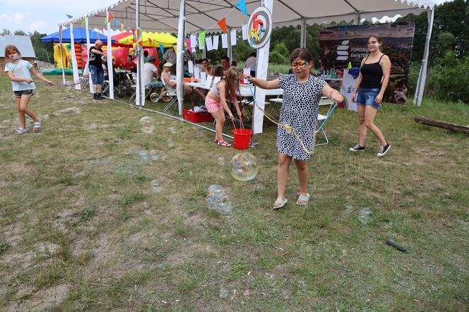 Niezwykły piknik przy Stawie w Lasocinie. Zobacz zdjęcia i relację! #DziałamyRazem