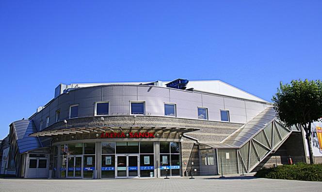 Arena Sanok idzie do remontu. Będą podświetlane bandy i nowe boksy dla hokeistów!