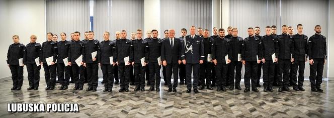 Ślubowanie nowych policjantów w Komendzie Wojewódzkiej Policji w Gorzowie Wlkp.