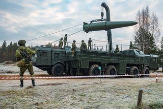 Dążąca do pokoju Rosja uderza rakietami balistycznymi w cywilów. Świętowali Niedzielę Palmową