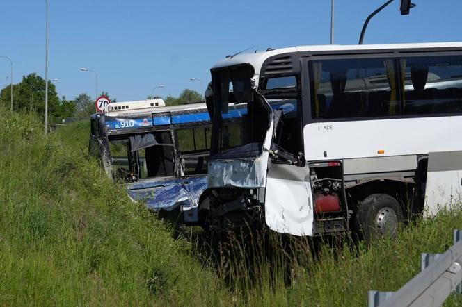 Kraksa autobusów w Nowej Hucie. Nie żyje 61-letni kierowca MPK