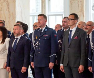 Nowi policjanci zasilili szeregi śląskiej policji! Wśród nich osiem policjantek