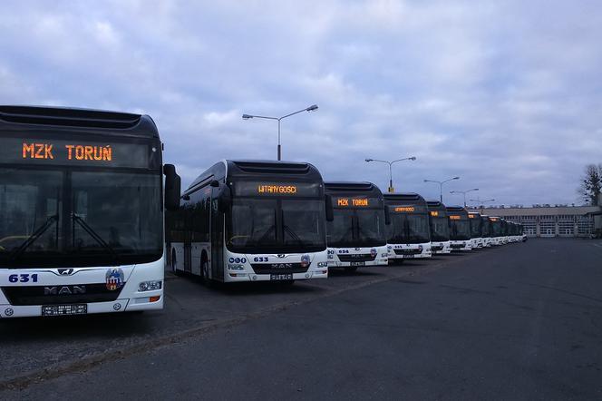 Wyjście z domu tylko w pilnych sprawach. W autobusach mniej pasażerów - w Toruniu będą dodatkowe kursy