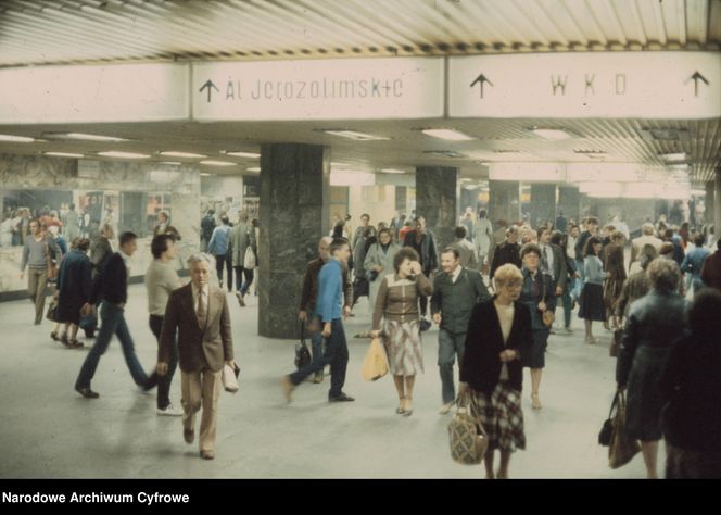 Dworzec Warszawa Centralna pod koniec lat 70. XX wieku