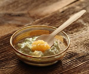 Kosztują grosze i znajdziesz je w kuchni. Świetnie radzą sobie ze zmarszczkami