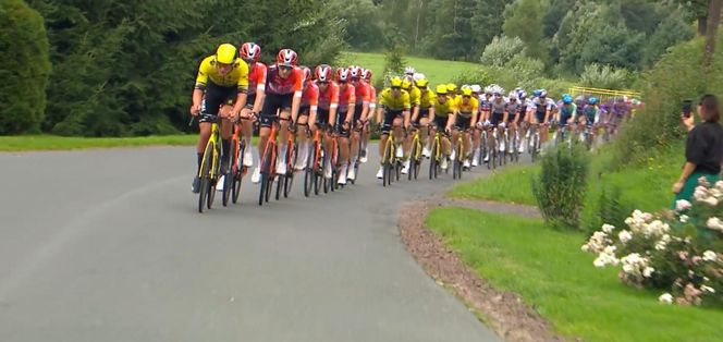 Wystartował drugi etap Tour de Pologne 2025. Górska trasa Karpacz-Karpacz 
