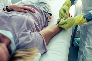 Siedlce: kolejne dwa zgony z powodu COVID-19 i ponad setka pacjentów w szpitalu