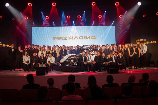 Studenci z Politechniki Rzeszowskiej zbudowali bolid