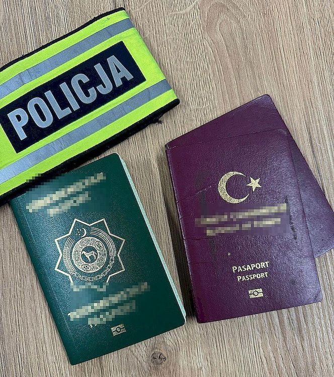 Ogólnopolska akcja policji. Tysiące funkcjonariuszy, ponad 1500 zatrzymanych. Zdjęcia z działań