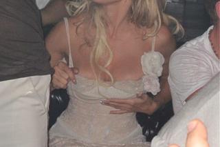 Pamela Anderson skończyła 44 lata, ale piersi ma 2 razy młodsze