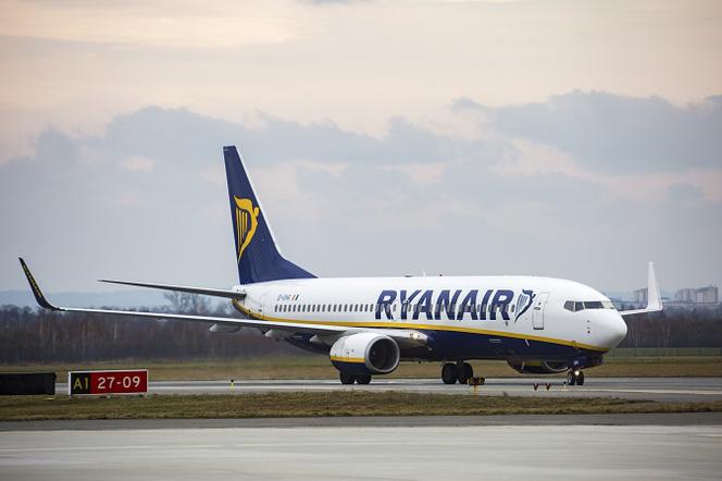 Ryanair odwołuje loty 2018 - co z biletami? Które loty odwołane?