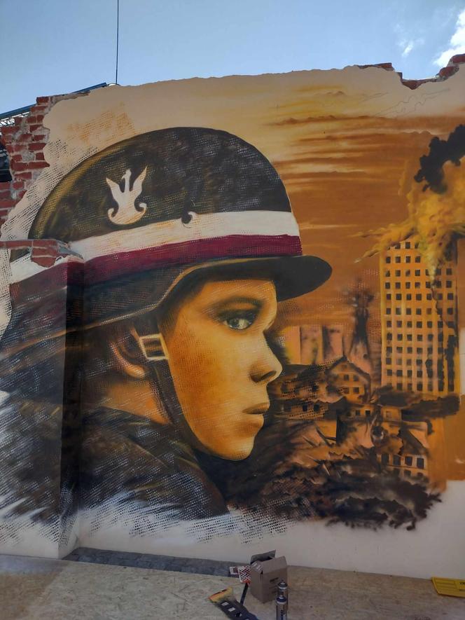 Jelenia Góra upamiętnia Powstańców Warszawskich. Zobacz piękny powstańczy mural 