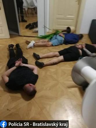 Dramat na Słowacji. Brutalne starcia kiboli Cracovii w Bratysławie