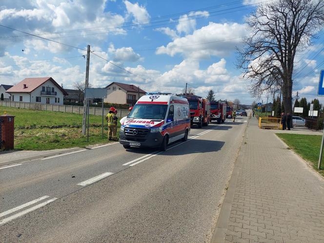 Wypadek w Tychowie. Poszkodowany kierowca Audi 