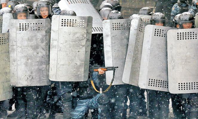 Janukowycz morduje na Majdanie
