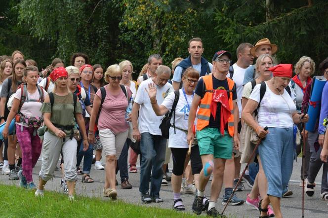 Siódmy dzień Lubelskiej Pieszej Pielgrzymki na Jasną Górę 2024