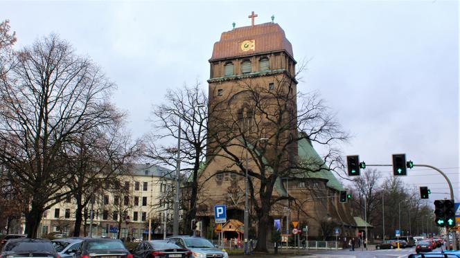 Zegar na wieży Sanktuarium NSPJ w Szczecinie