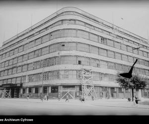 Galeria Renoma we Wrocławiu ma prawie 100 lat. Kto zaprojektował kultowy dom handlowy? 