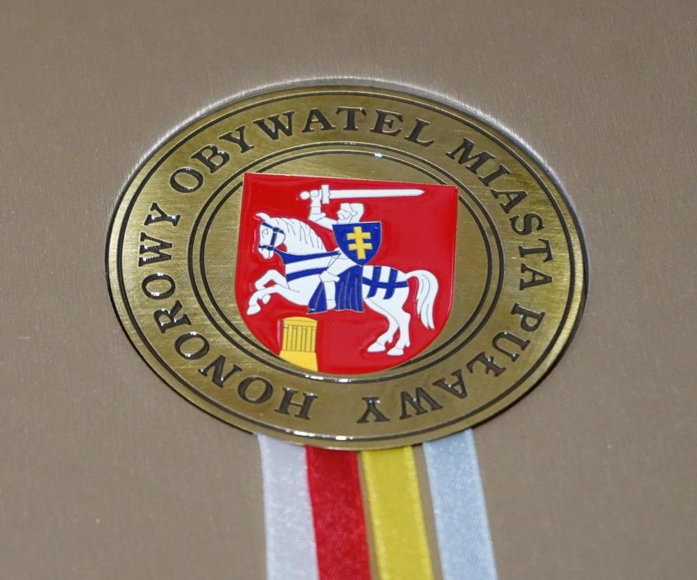  Honorowy Obywatel Miasta Puławy - odznaczenie 