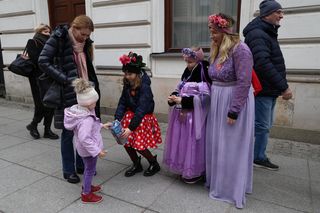 Warszawa. Wolontariusze WOŚP w centrum Warszawy