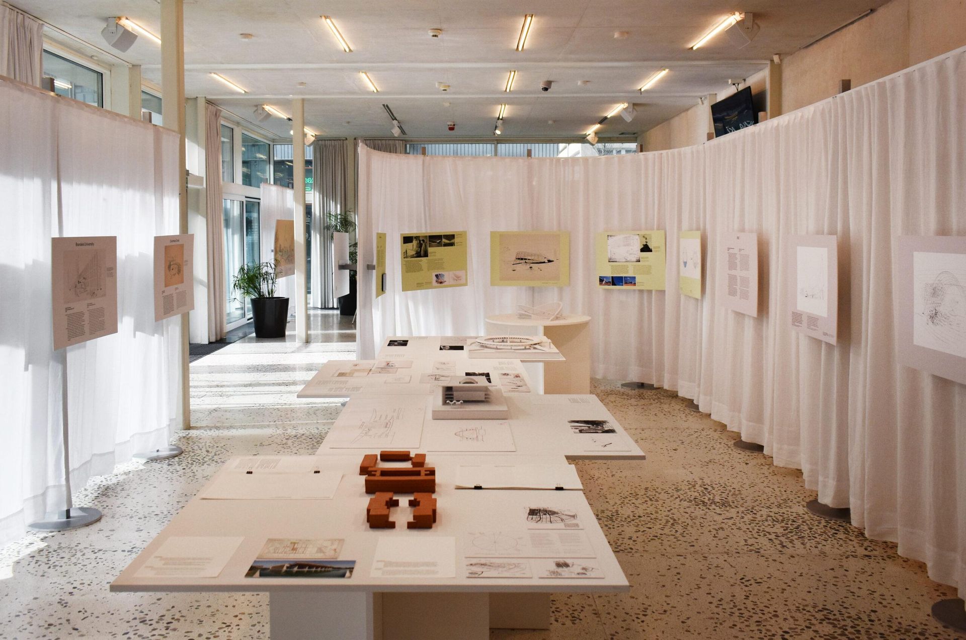 Wystawa Humanistyczny Modernizm 2025. ZODIAK