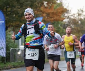 22. Poznań Maraton za nami. Tysiące biegaczy na ulicach Poznania 