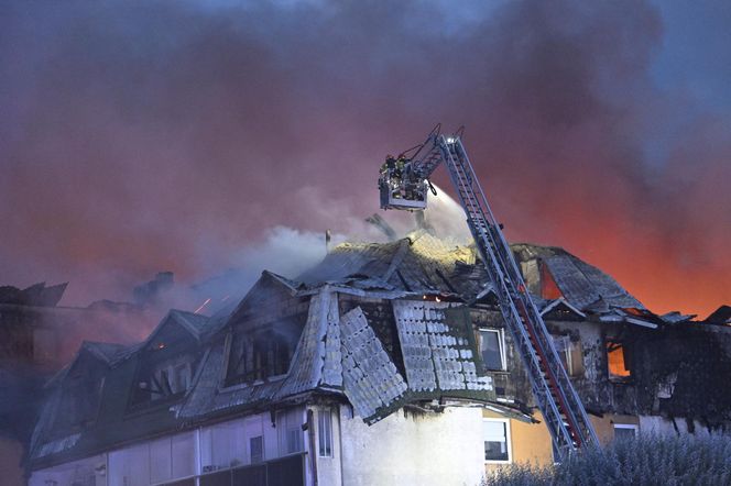 Aktor znany z „Korony Królów” ucierpiał w pożarze bloku w Ząbkach. „Nie wiemy co będzie dalej”