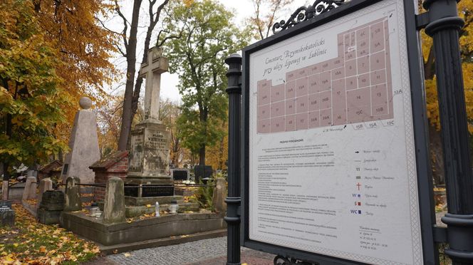 Zbliża się Dzień Wszystkich Świętych. Jak wyglądają przygotowania na najstarszym cmentarzu w Lublinie?