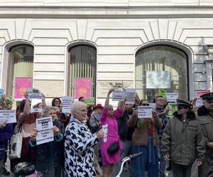 Wielki protest pod urzędem miasta w Łodzi. Broń lasów Lublinka