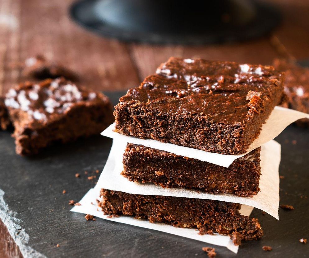 W 20 minut piekę zdrowe brownie bananowe. Bez mąki i cukru, a smakuje przepysznie 