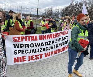 Protest pielęgniarek w Krakowie 30.03.