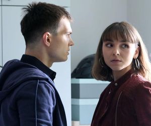 M jak miłość odc. 1887. Tomek Kubicki (Chris Cugowski), Justyna (Marta Malinowska)