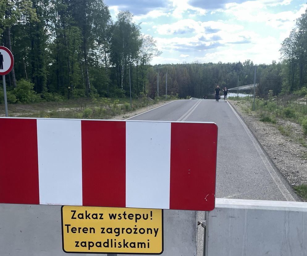 Zalana obwodnica stałą się celem wycieczek. Są mandaty