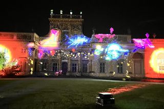 Pokaz świetlny na fasadach Pałacu w Wilanowie