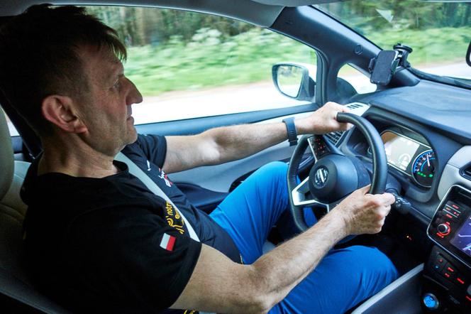Marek Kamiński przejechał elektrycznym autem trasę z Polski do Japonii