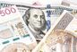 Dolar leci na łeb na szyję. Kursy walut [30.06.2025]