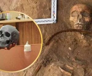Intrygujący grób naukowcy odkryli w Pniu pod Bydgoszczą. To tzw. pochówki antywampiryczne 