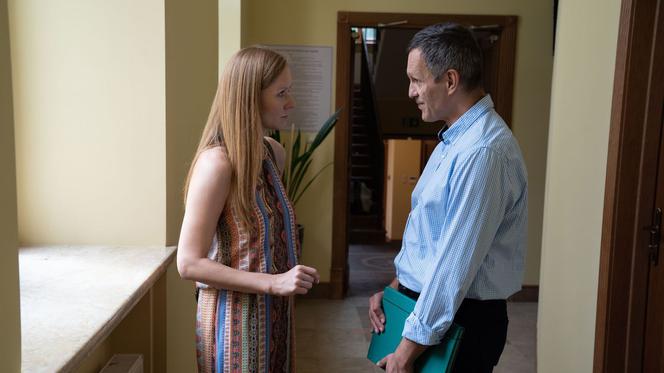 Na dobre i na złe odcinek 719,  Wiktoria (Katarzyna Dąbrowska), Domański (Przemysław Kozłowski)