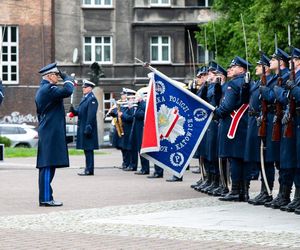 Policjantki i policjanci złożyli ślubowanie. 126 funkcjonariuszy zasiliło śląski garnizon