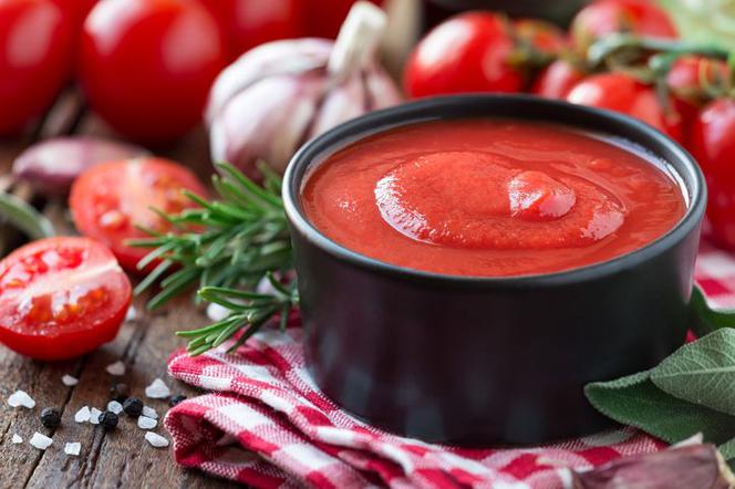 Passata pomidorowa - dlaczego warto ją jeść?