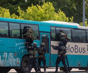 Wybuchy i strzelanina na dworcu autobusowym. Na szczęście, to tylko ćwiczenia