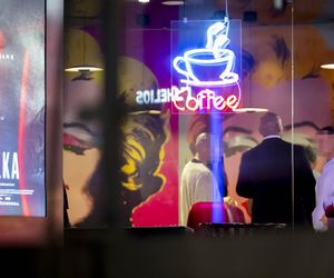 Artur Szpilka na sushi z najbliższymi po premierze filmu Szpilka