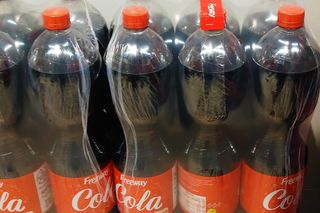 Droga cola w Polsce. Niemcy za ten sam produkt płacą grosze