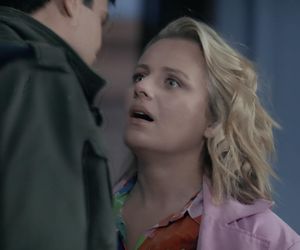 Komisarz Mama, sezon 4, odcinek 29. Maria Matejko (Paulina Chruściel), Paweł Ostrowski (Mikołaj Krawczyk)